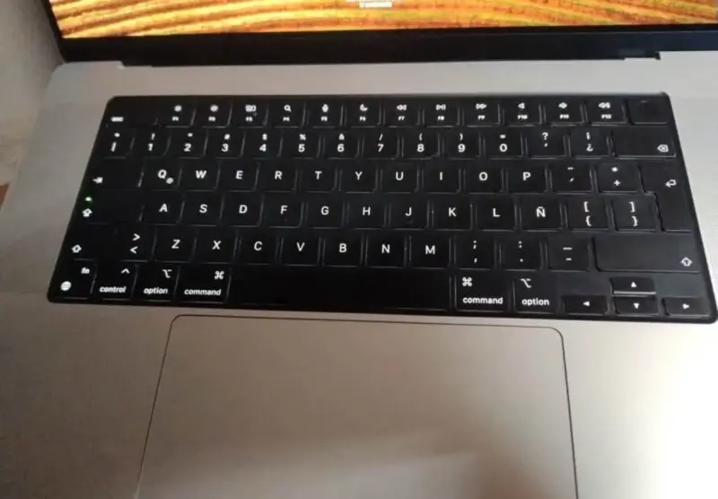 MacBook Pro 16 pulgadas como nuevo - 5