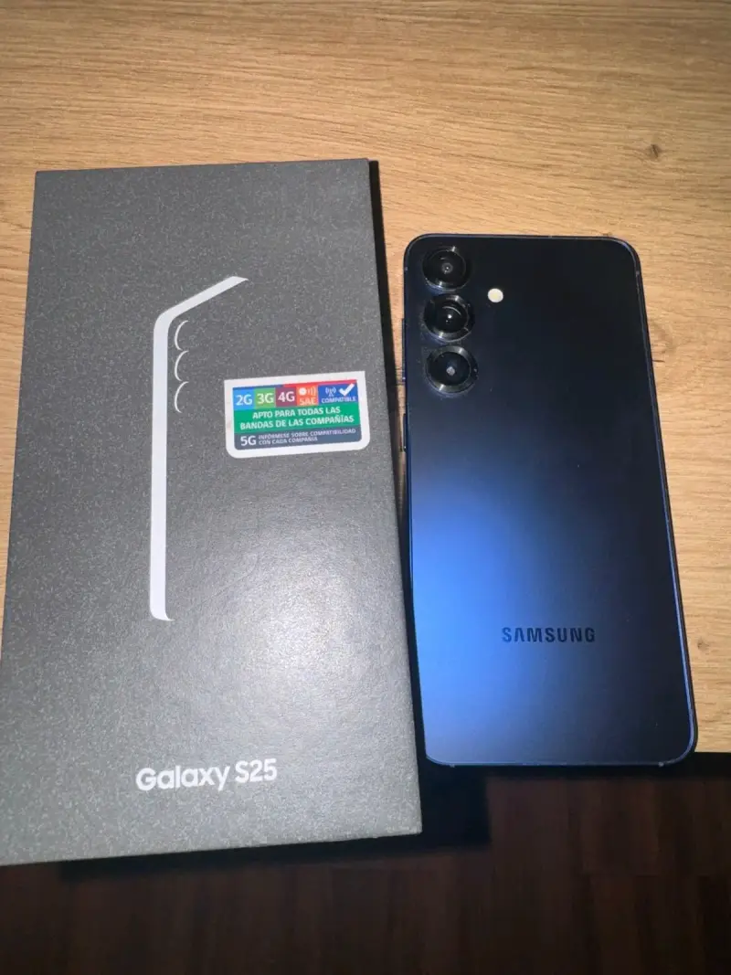 Samsung Galaxy S25 nuevo con caja - 1