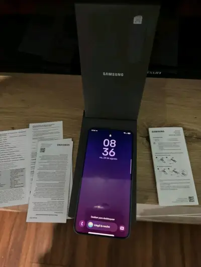 Samsung Galaxy S25 nuevo con caja - miniatura 4