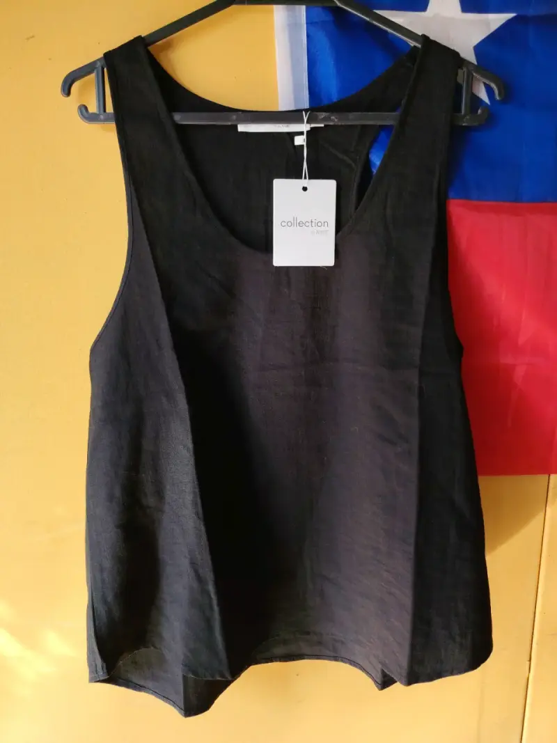 Polera sin mangas marrón y negra para mujer - 2