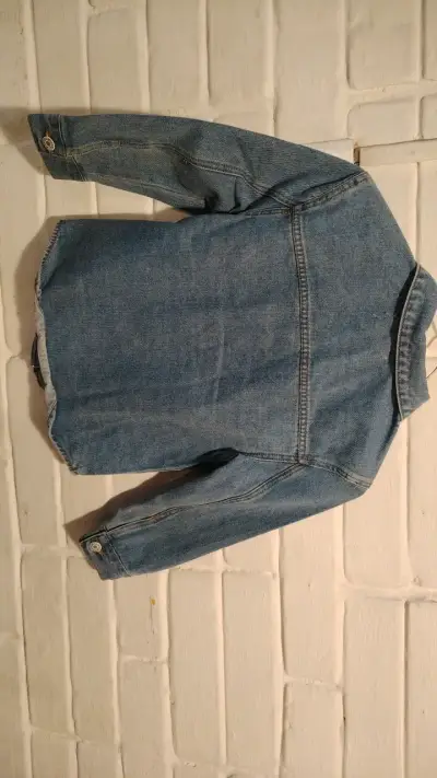 Chaqueta de mezclilla para niña con detalles brill - miniatura 2