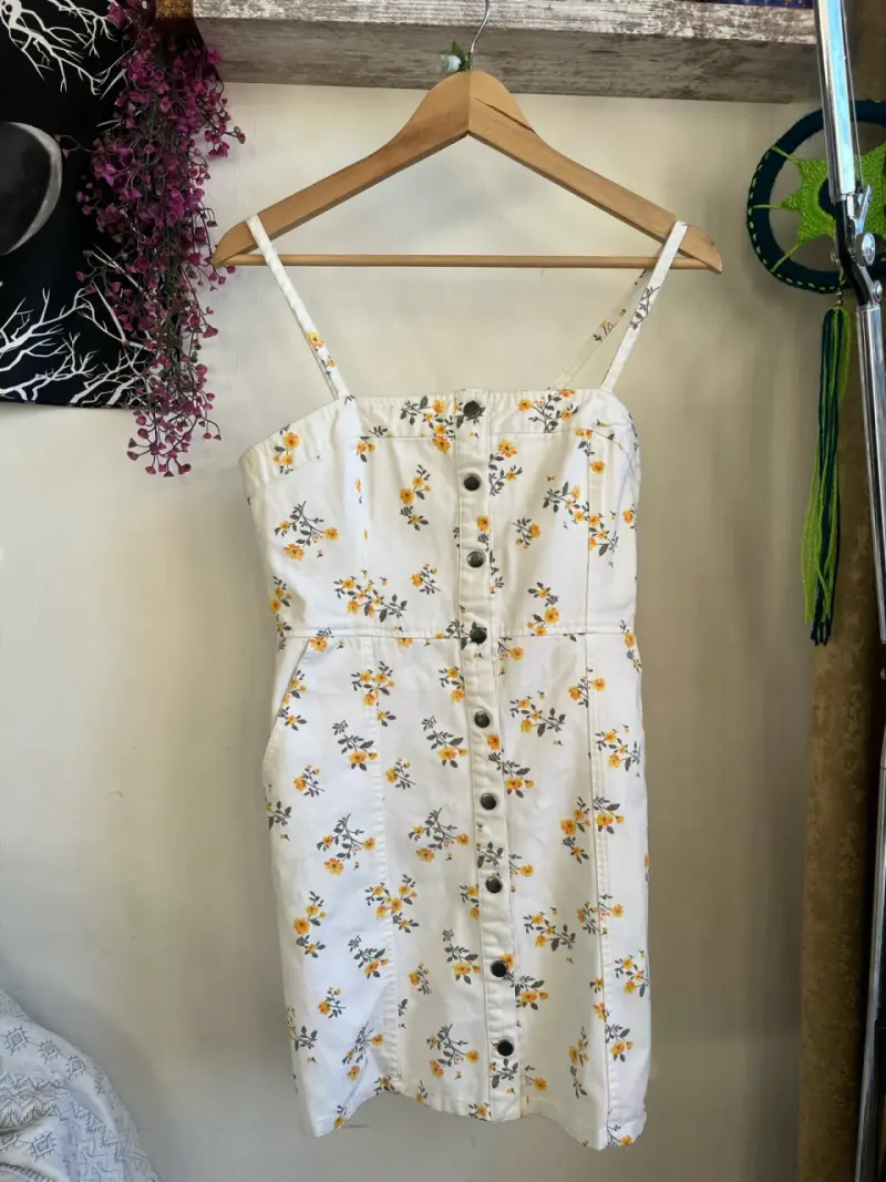 Vestido floral blanco Forever 21 con tirantes