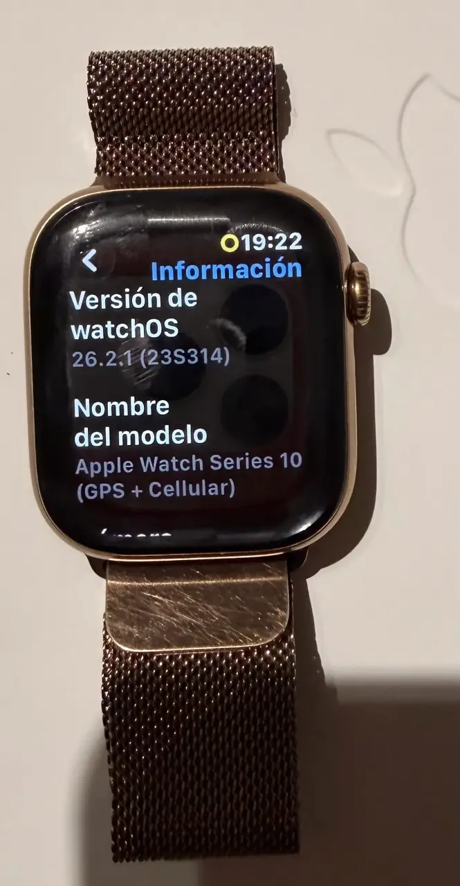 Apple Watch Series 10 GPS + Cellular - 4
