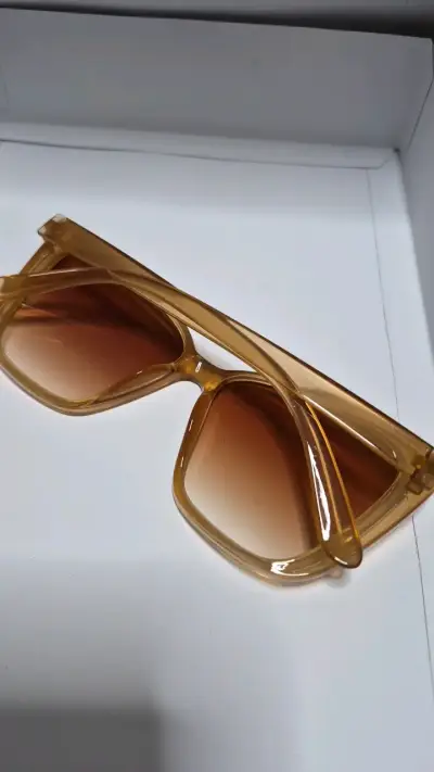 Gafas de Sol con Lentes Degradados - miniatura 2