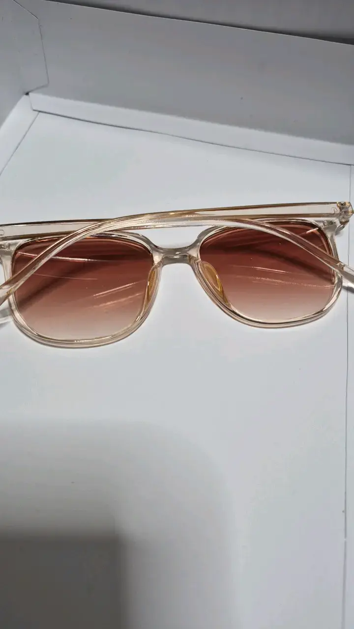 Gafas de sol cuadradas con marco transparente - 2