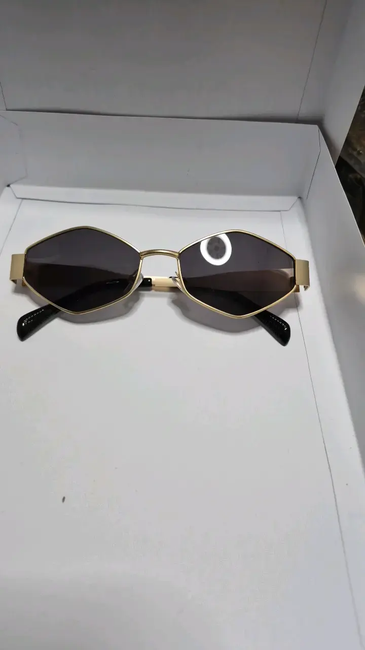 Gafas de Sol Unisex Estilo Retro Doradas - 1