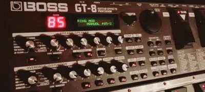 Pedalera de efectos para guitarra Boss GT-8 - miniatura 3
