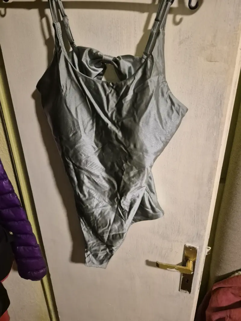 Vestido rosa con mangas abullonadas Only - 4