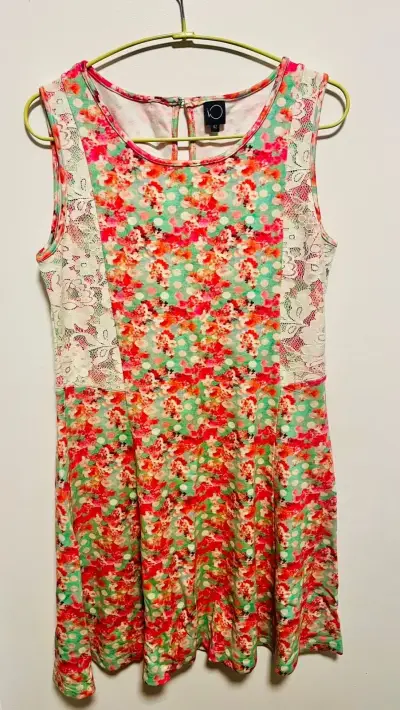 Vestido floral con encaje para mujer marca IO - miniatura 1