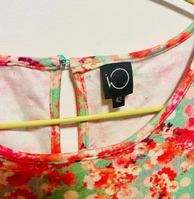 Vestido floral con encaje para mujer marca IO - miniatura 2