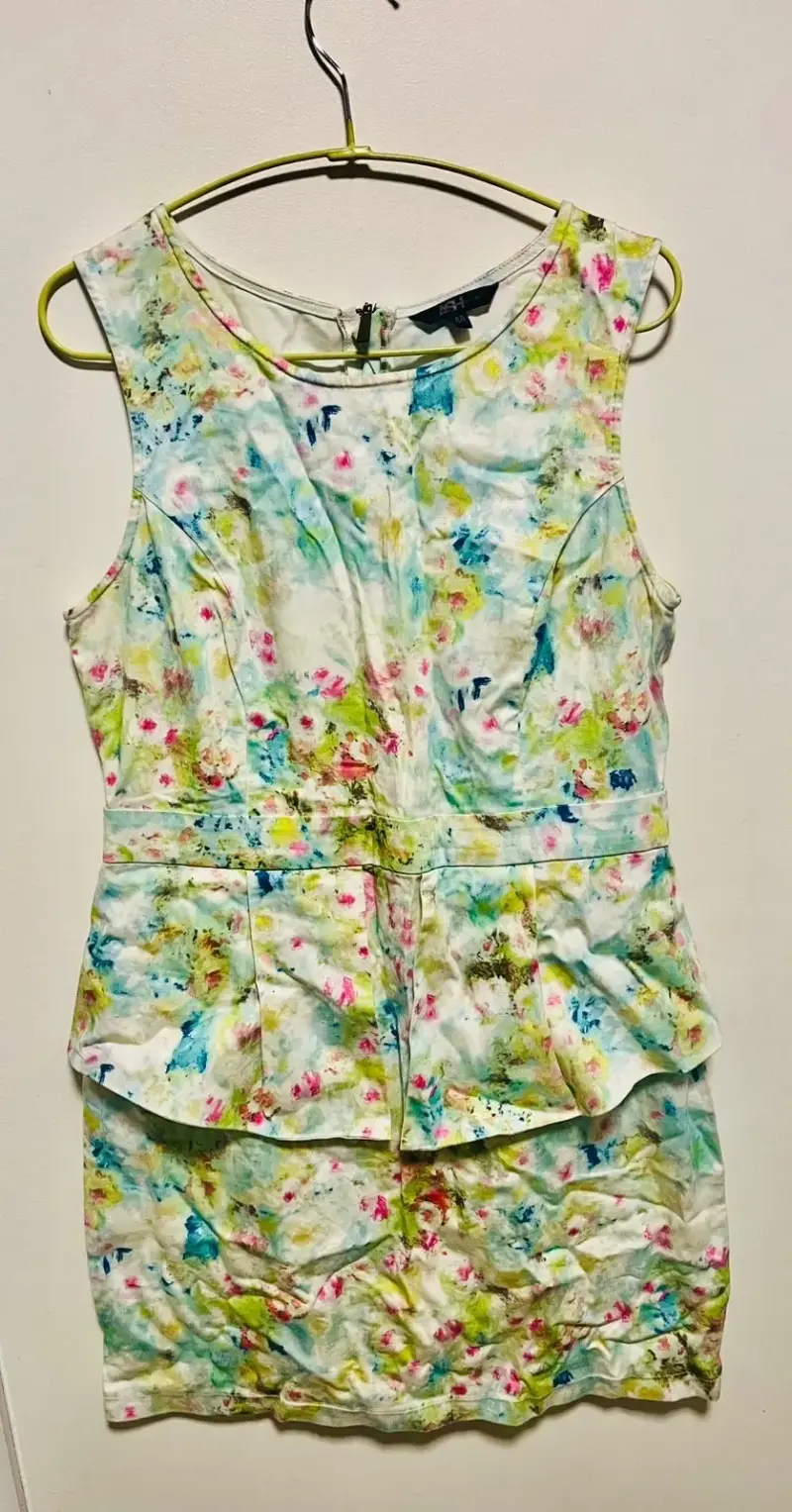 Vestido floral sin mangas para mujer
