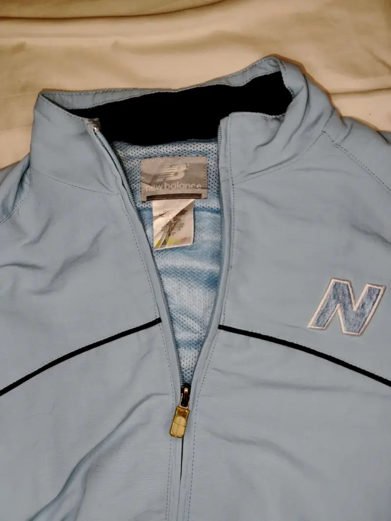 Cortaviento New Balance Retro Talla M – Excelente - 4
