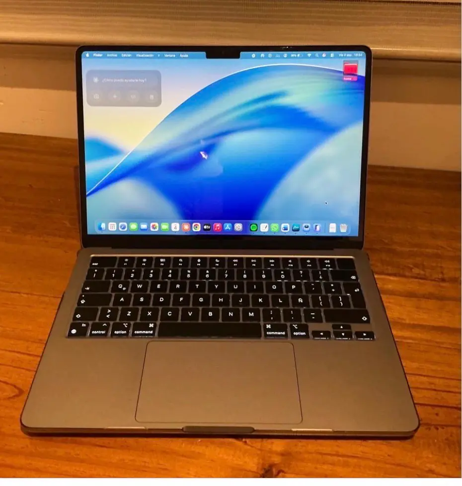 Apple MacBook Air 13 pulgadas M3 2024 - $850.000 | Pulga