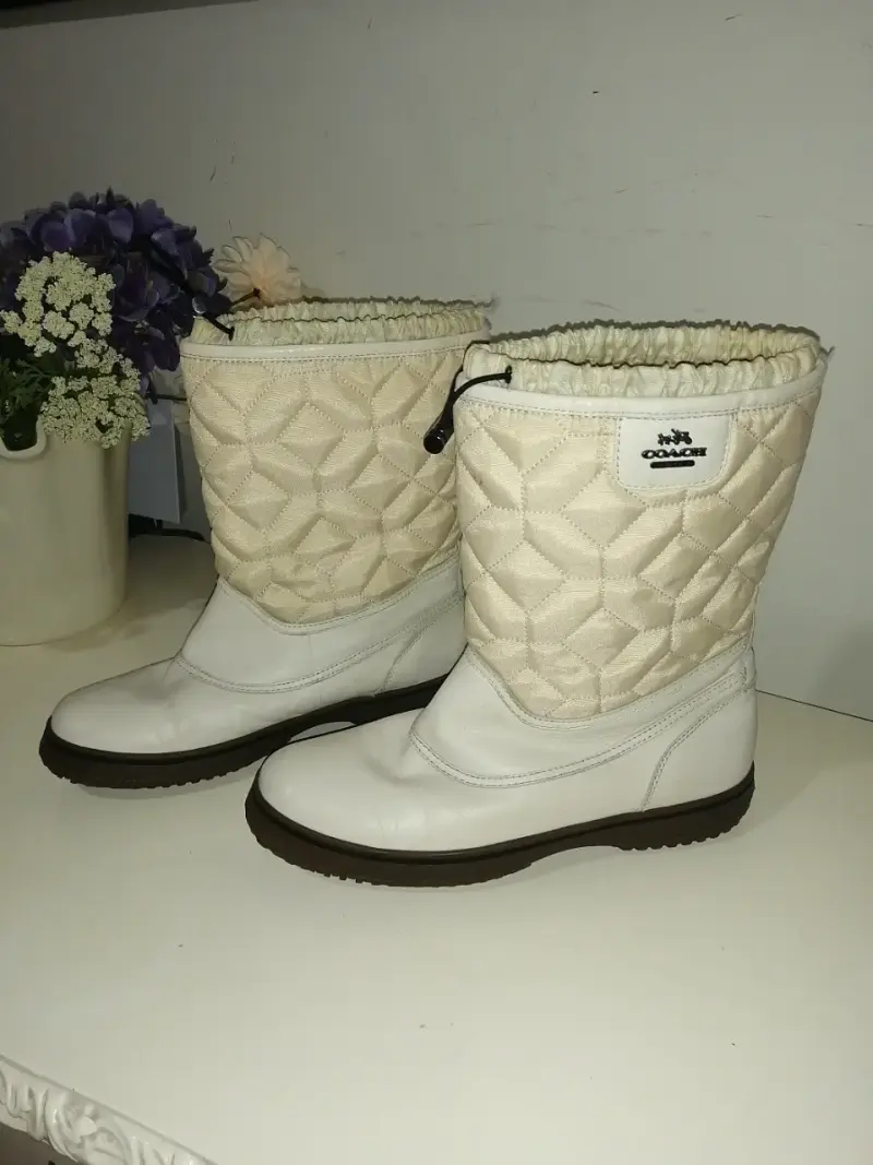 Botas originales y en buen estado. - 1