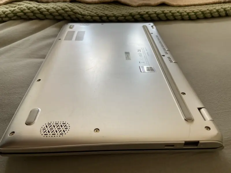 Laptop ASUS VivoBook 14 con Pantalla NanoEdge - 3