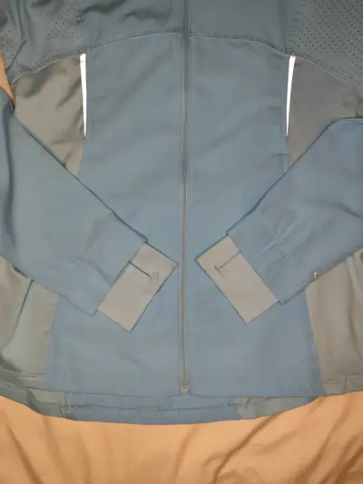 Cortaviento Running Champion Talla M Azul Claro - miniatura 3
