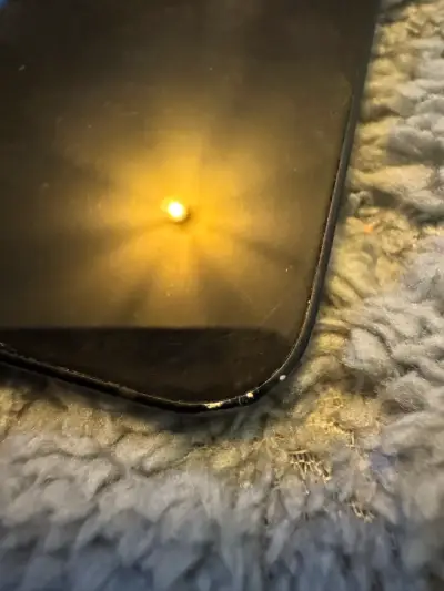iPhone 12 negro en buen estado - miniatura 4