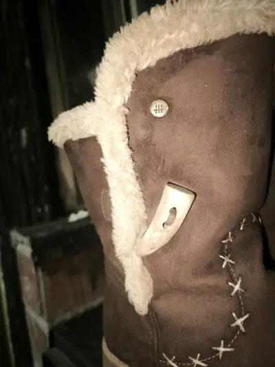 Botas de invierno marrones con forro de lana - miniatura 2