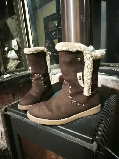 Botas de invierno marrones con forro de lana - miniatura 4