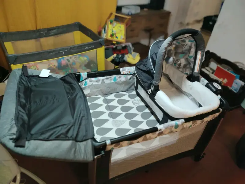 Cuna corral para bebé con cambiador y toldo - 4