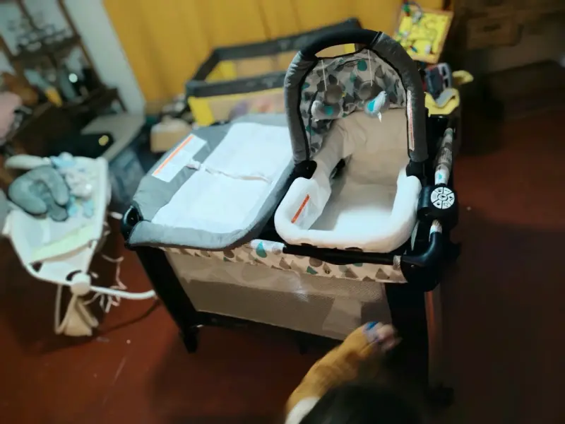Cuna corral para bebé con cambiador y toldo - 5