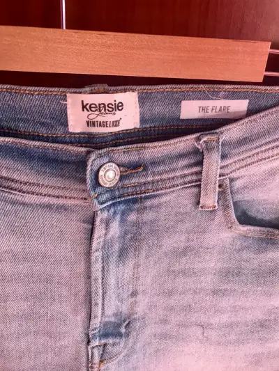 Jeans mujer acampanados Kensie - miniatura 2