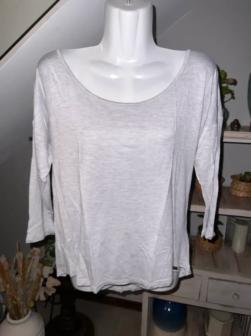 Polera gris manga 3/4 Umbrale para mujer - 1