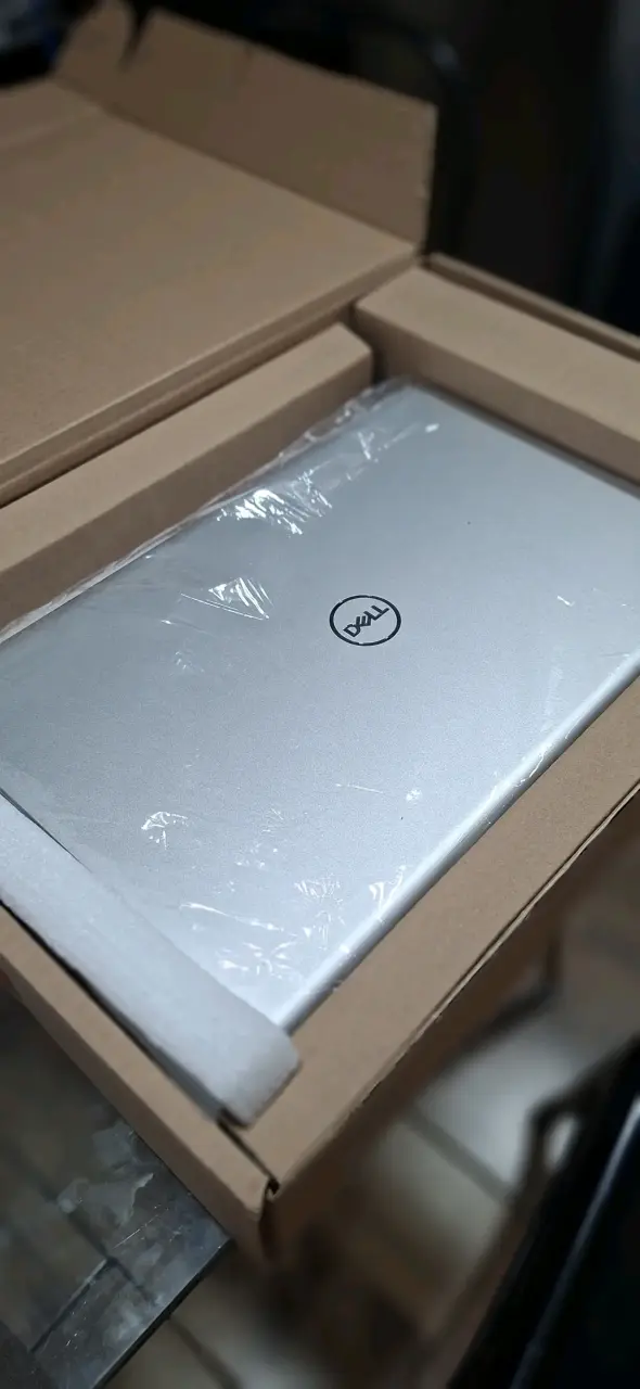 Notebook Dell Inspirion 3530 open box - 1