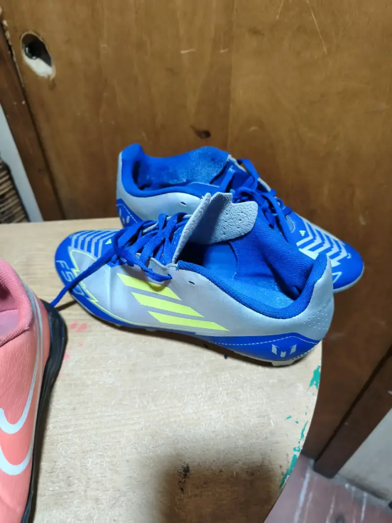 Zapatillas de fútbol Adidas y Nike para hombre - 5