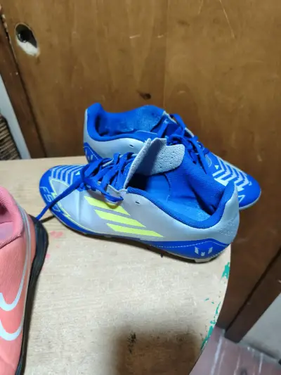 Zapatillas de fútbol Adidas y Nike para hombre - miniatura 5