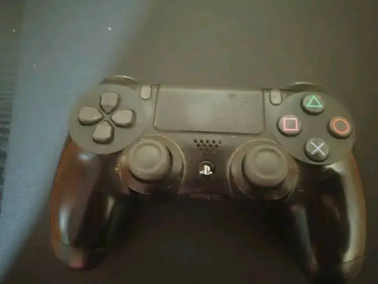 Consola PlayStation 4 con Control DualShock - 3
