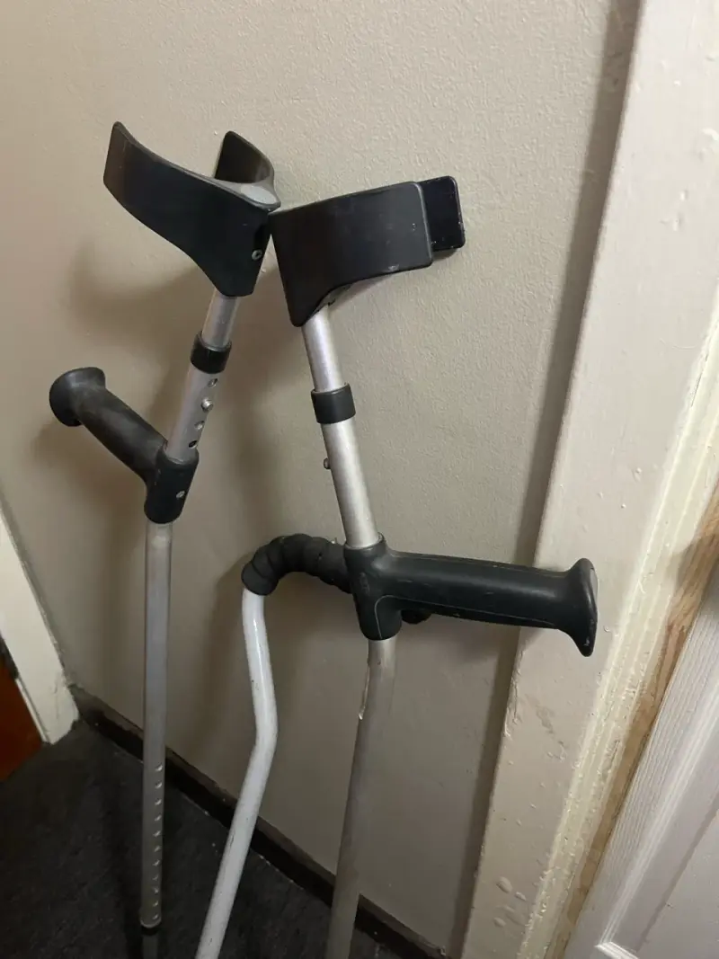 Muletas de aluminio ajustables para adultos - 2