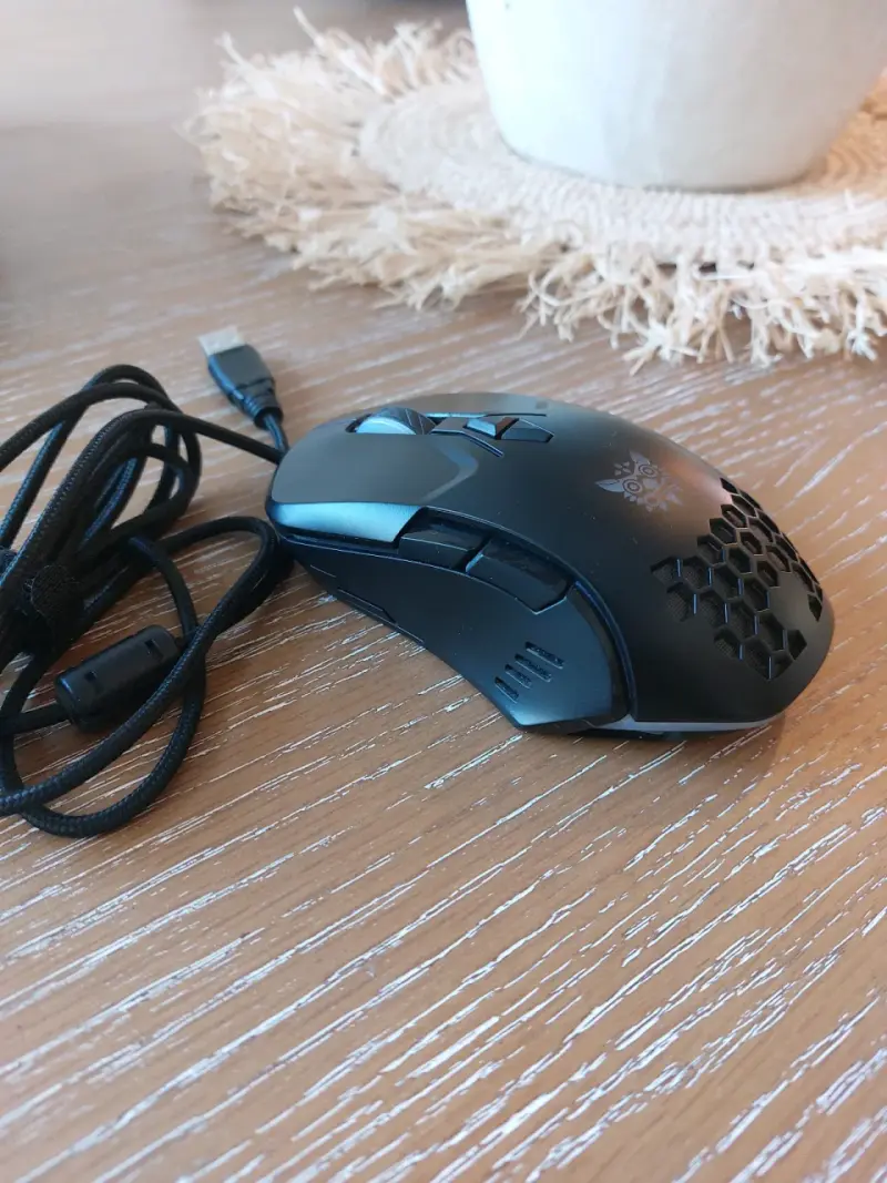 Mouse Gamer RGB Onikuma CW902 con Luces LED - 3