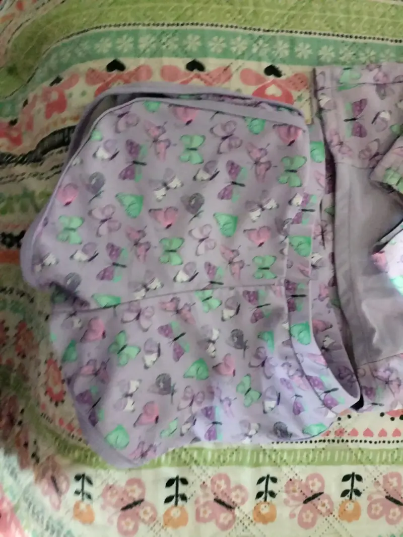 Conjunto de natación infantil con mariposas - 3