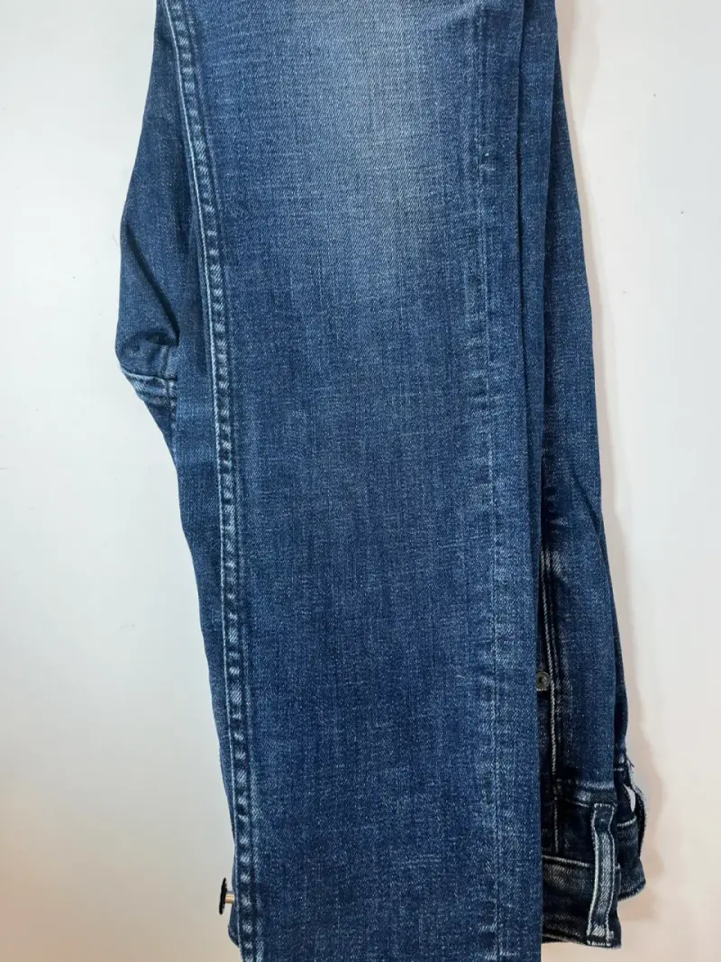 Jeans de mezclilla azul Guess para hombre - 2