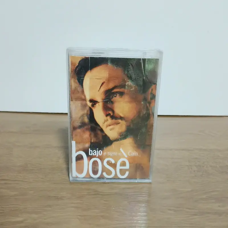 Cassette Miguel Bosé Bajo El Signo De Caín - 1
