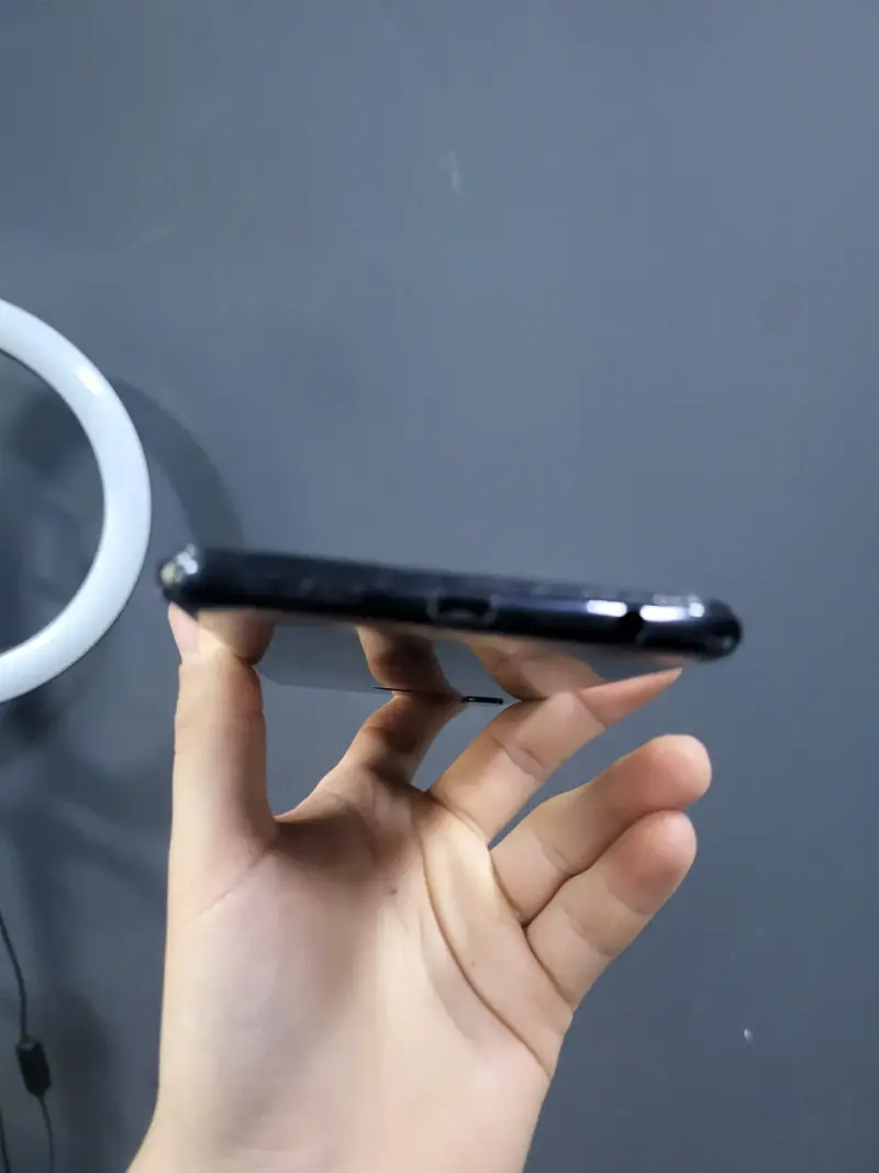 Samsung Galaxy A10s en buen estado - 6