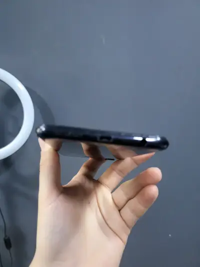 Samsung Galaxy A10s en buen estado - miniatura 6