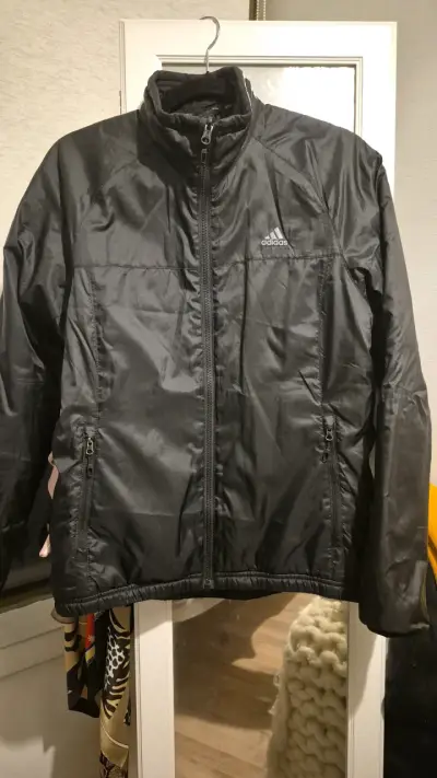 Chaqueta negra deportiva Adidas para mujer - miniatura 1