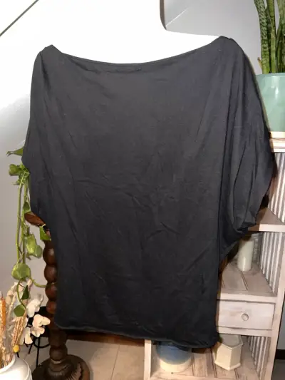Polera Negra MNG Jeans - miniatura 2