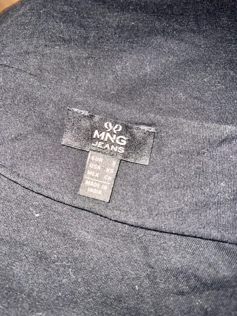 Polera Negra MNG Jeans - 3