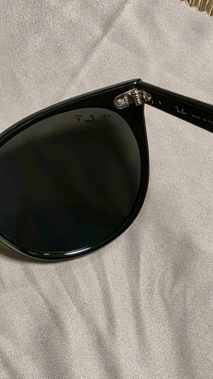 Ray-Ban New Wayfarer Polarizados RB2132 - 3