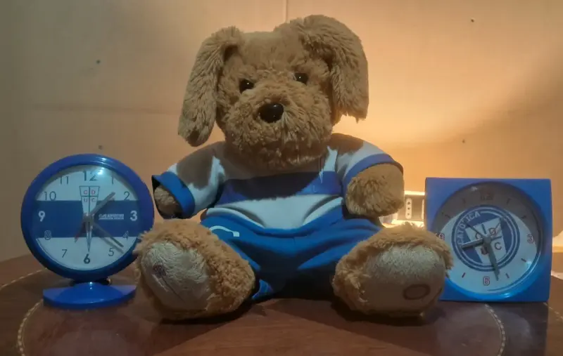Relojes y peluche Club Deportivo Universidad Católica