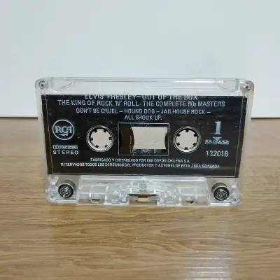 Cassette Elvis Presley Out of the Box RCA - miniatura 1