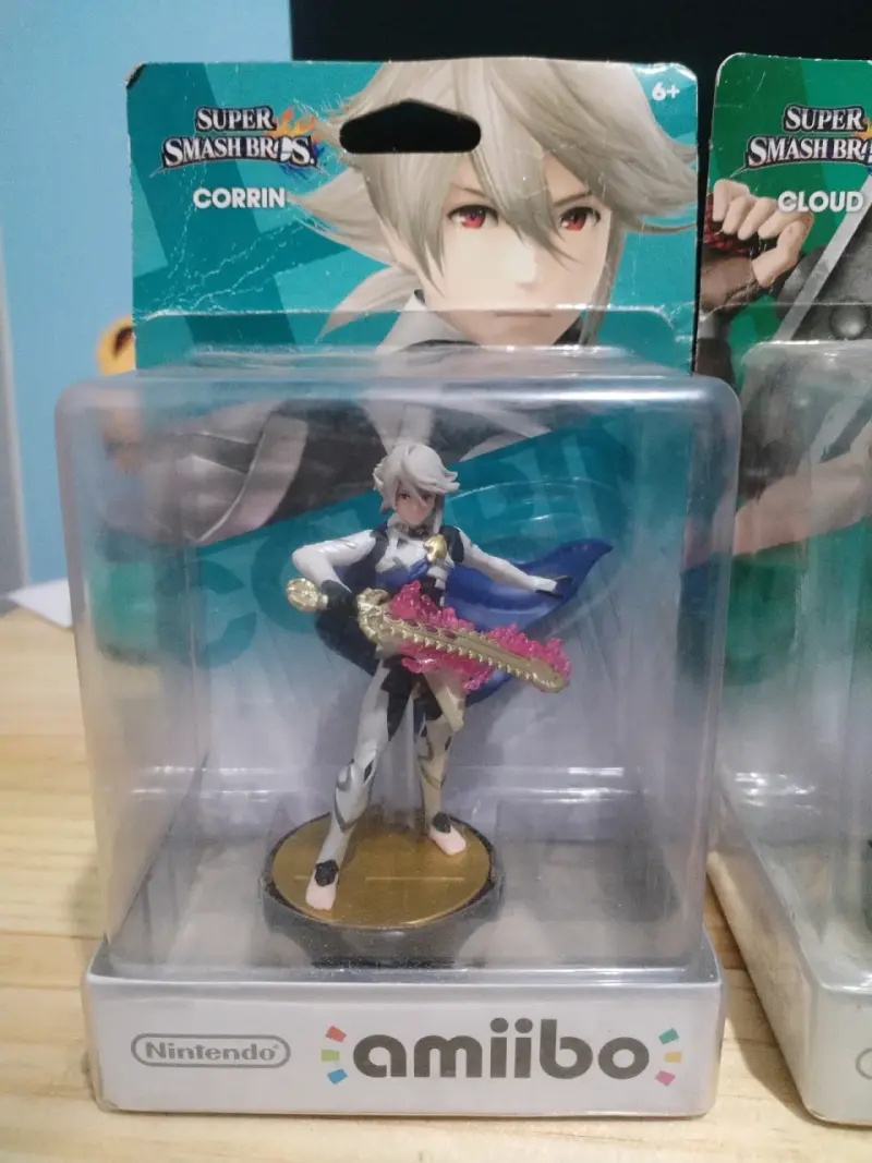 Amiibos Corrin, Cloud y Tiki - 3