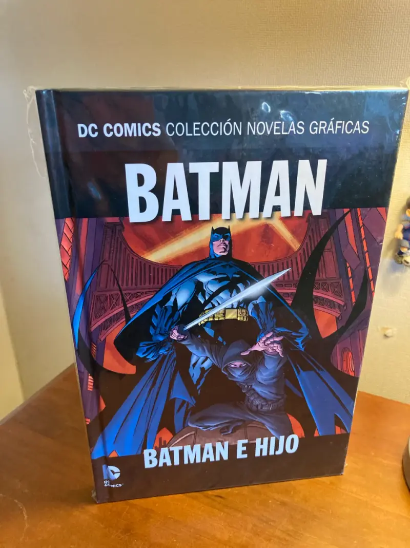 Novela Gráfica Batman e Hijo Volumen 8 DC Comics - 1