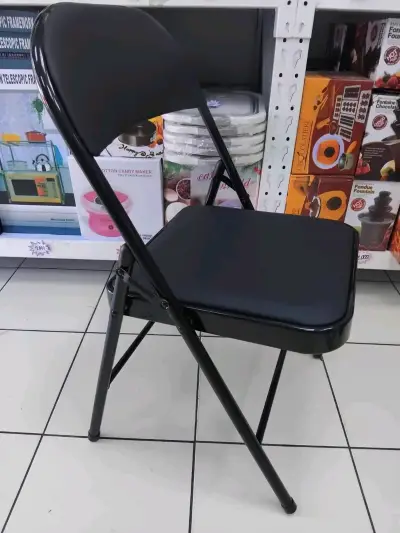 Silla plegable metálica negra y blanca - miniatura 1