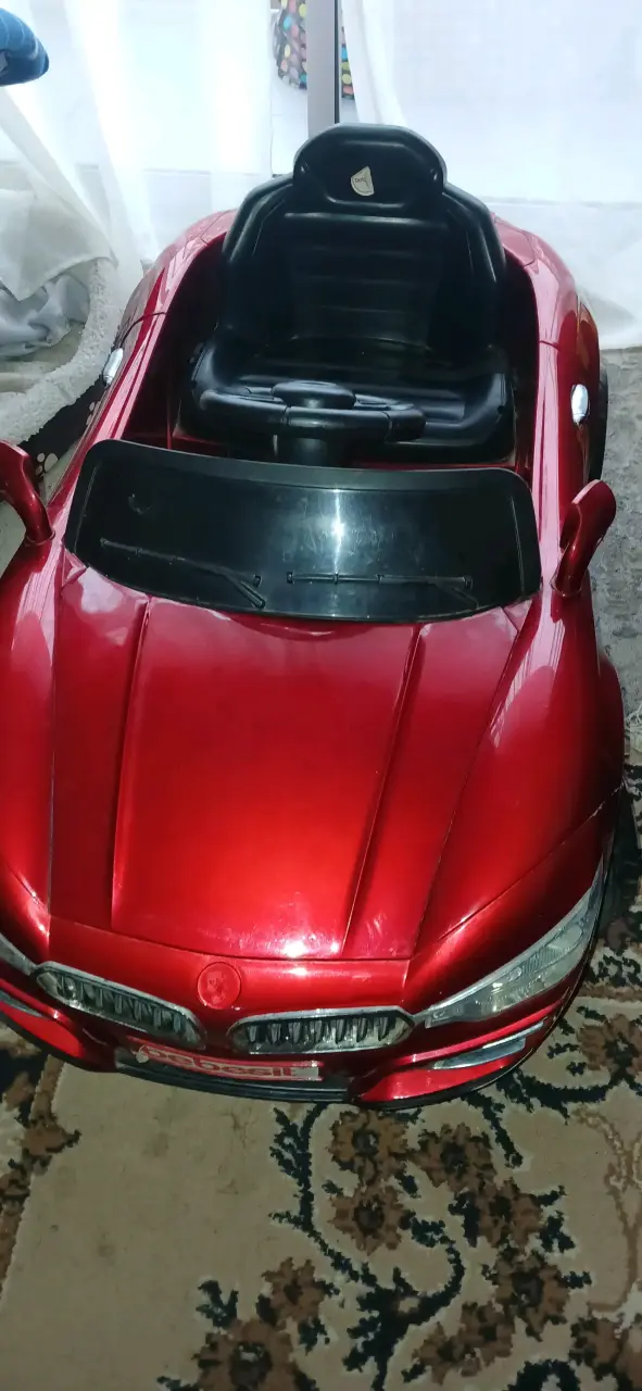 Auto eléctrico para niños Bebesit rojo - 3