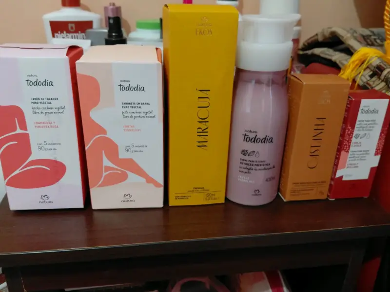 Set de productos de cuidado corporal Natura Tododia