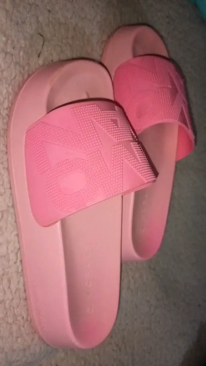Sandalias rosadas de goma C. Morán - 2
